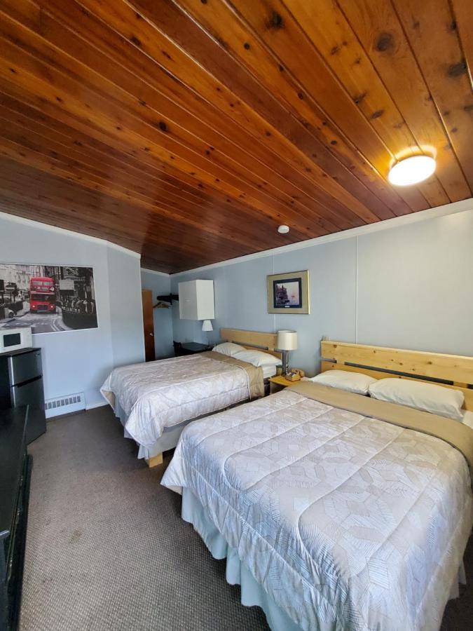 Bio Vista Motel Wainwright Exterior photo